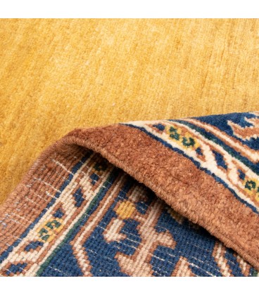 فرش دستبافت ذرع و نیم هریس کد NO190 - ابعاد 105*138