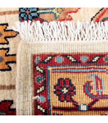 فرش دستبافت ذرع و نیم هریس کد NO240- ابعاد 104*164